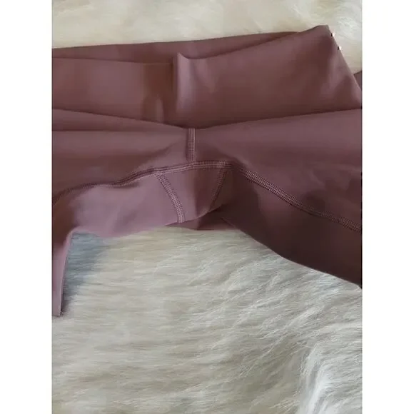 Lululemon Wunder Under Hi-Rise 1/2 Tight Full-On Luxtreme 17" size 8 So Merlot - Picture 5 of 8